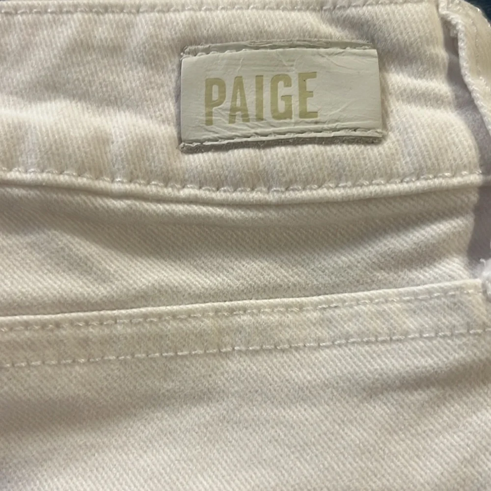 Paige White Jax Knee Jorts denim Bermuda shorts size 28
